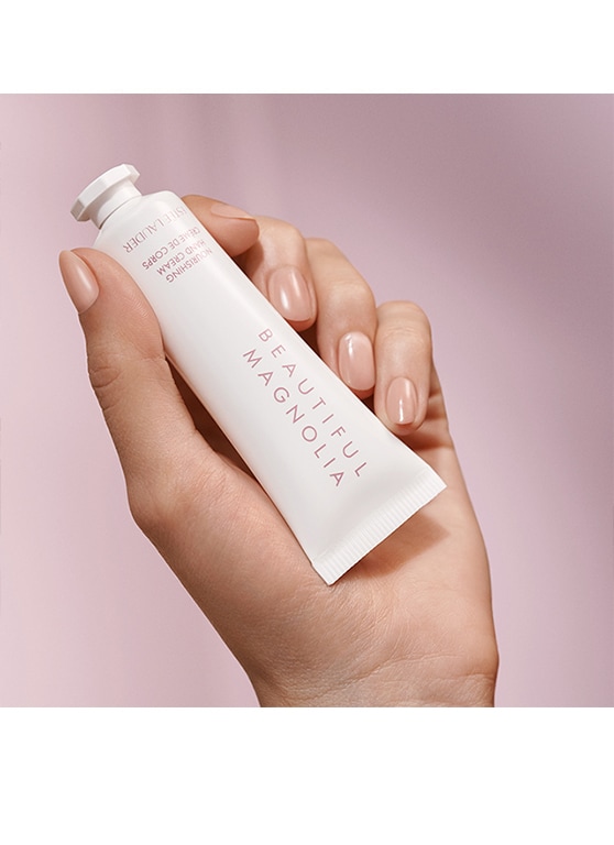 schöne magnolia nährende handcreme